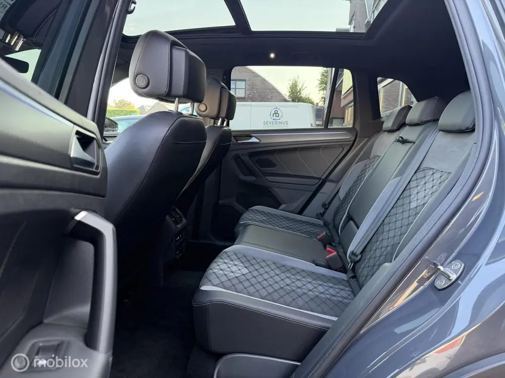 Volkswagen Tiguan 1.5 TSI R-Line PANO-DAK*IQ*ACC*CAMERA*PDC* uit 2023, foto 11