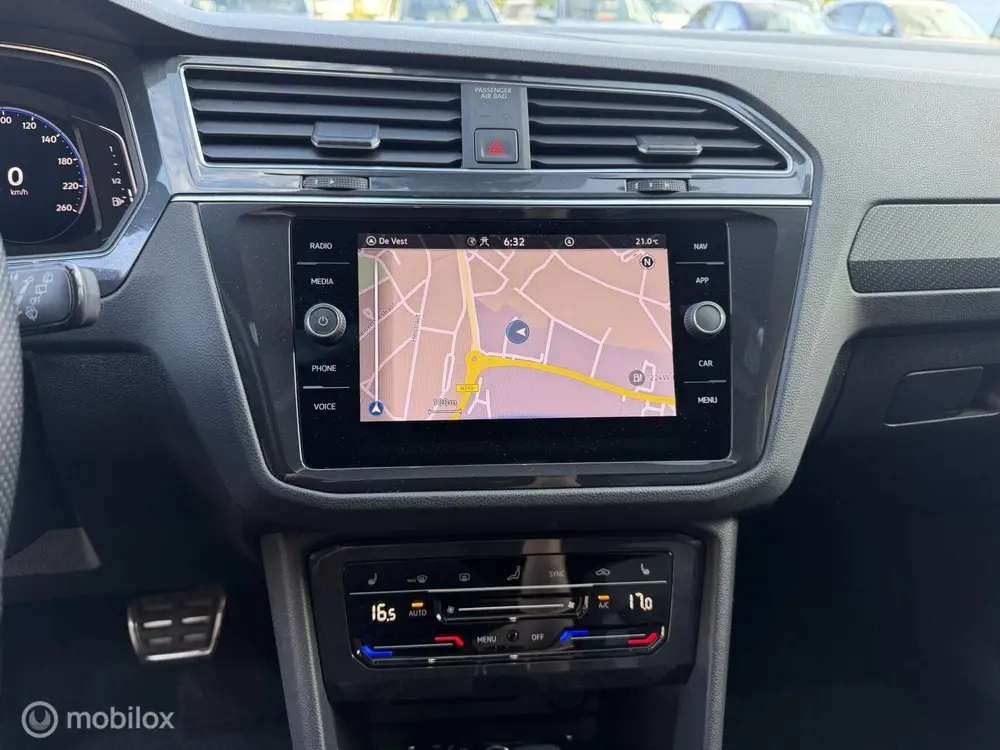 Volkswagen Tiguan 1.5 TSI R-Line PANO-DAK*IQ*ACC*CAMERA*PDC* uit 2023, foto 12