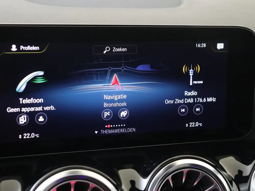 Mercedes-Benz EQA 250 Business Solution AMG 67 kWh uit 2022, foto 20