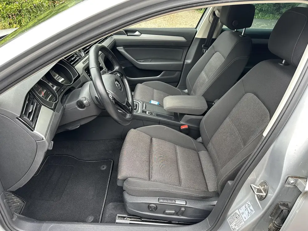 Volkswagen Passat Variant 1.5 TSI Comfortline LED koplampen uit 2019, foto 12