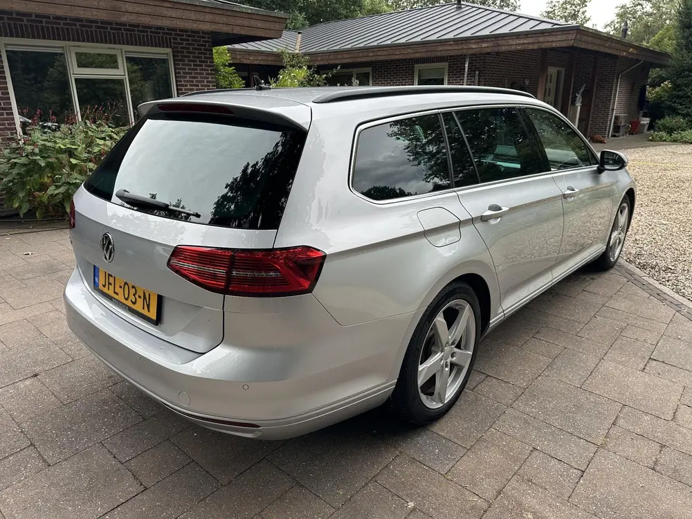 Volkswagen Passat Variant 1.5 TSI Comfortline LED koplampen uit 2019, foto 5