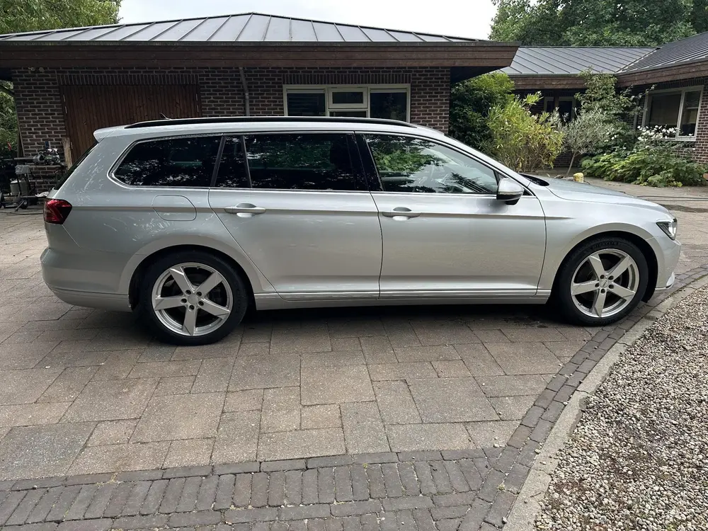 Volkswagen Passat Variant 1.5 TSI Comfortline LED koplampen uit 2019, foto 6