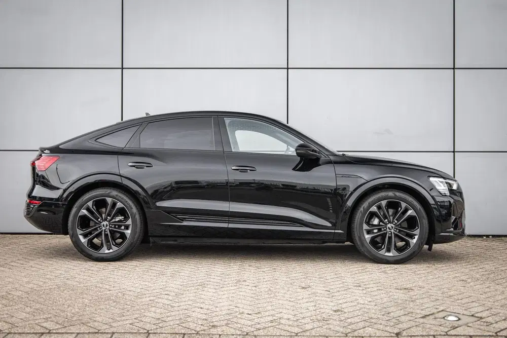 Audi Q8 50 313pk quattro Advanced Edition 9 uit 2024, foto 3