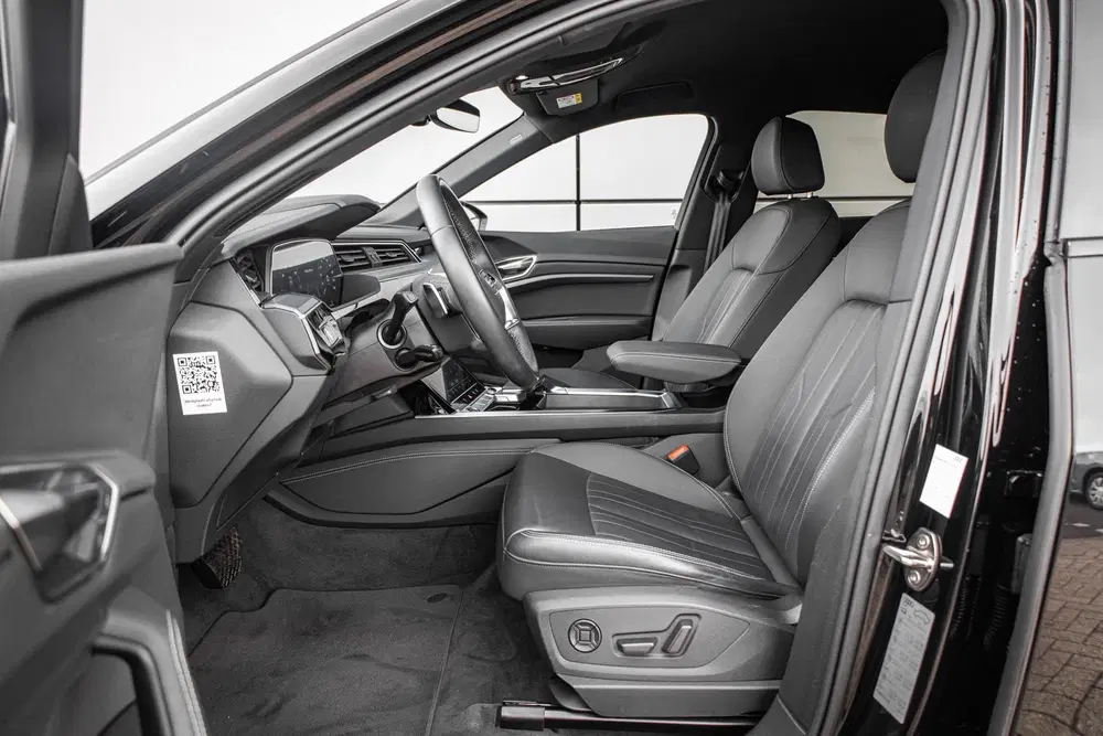 Audi Q8 50 313pk quattro Advanced Edition 9 uit 2024, foto 4