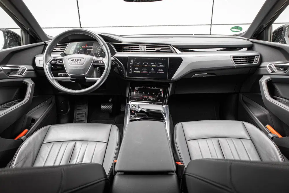 Audi Q8 50 313pk quattro Advanced Edition 9 uit 2024, foto 5