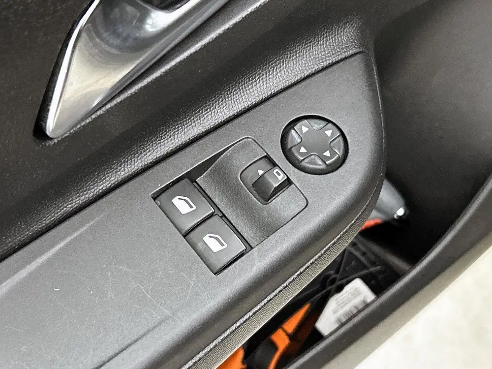 Opel Corsa 1.2 Edition uit 2023, foto 13