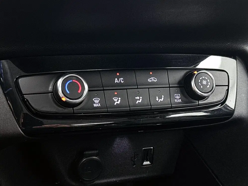 Opel Corsa 1.2 Edition uit 2023, foto 18