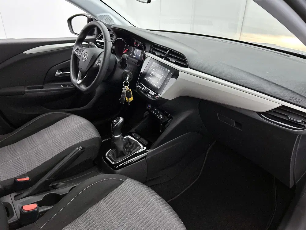 Opel Corsa 1.2 Edition uit 2021, foto 19