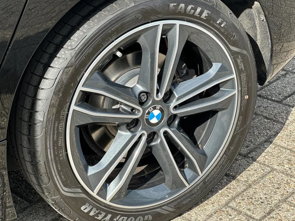 BMW 1-serie 118i Executive Edition uit 2020, foto 10