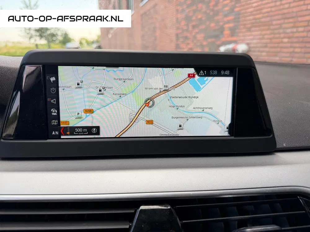 BMW 5-serie 520i Pano Dak Navi Leer Clima Cruise PDC uit 2019, foto 16
