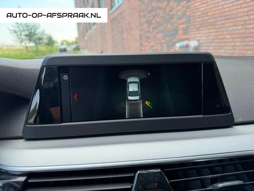BMW 5-serie 520i Pano Dak Navi Leer Clima Cruise PDC uit 2019, foto 17