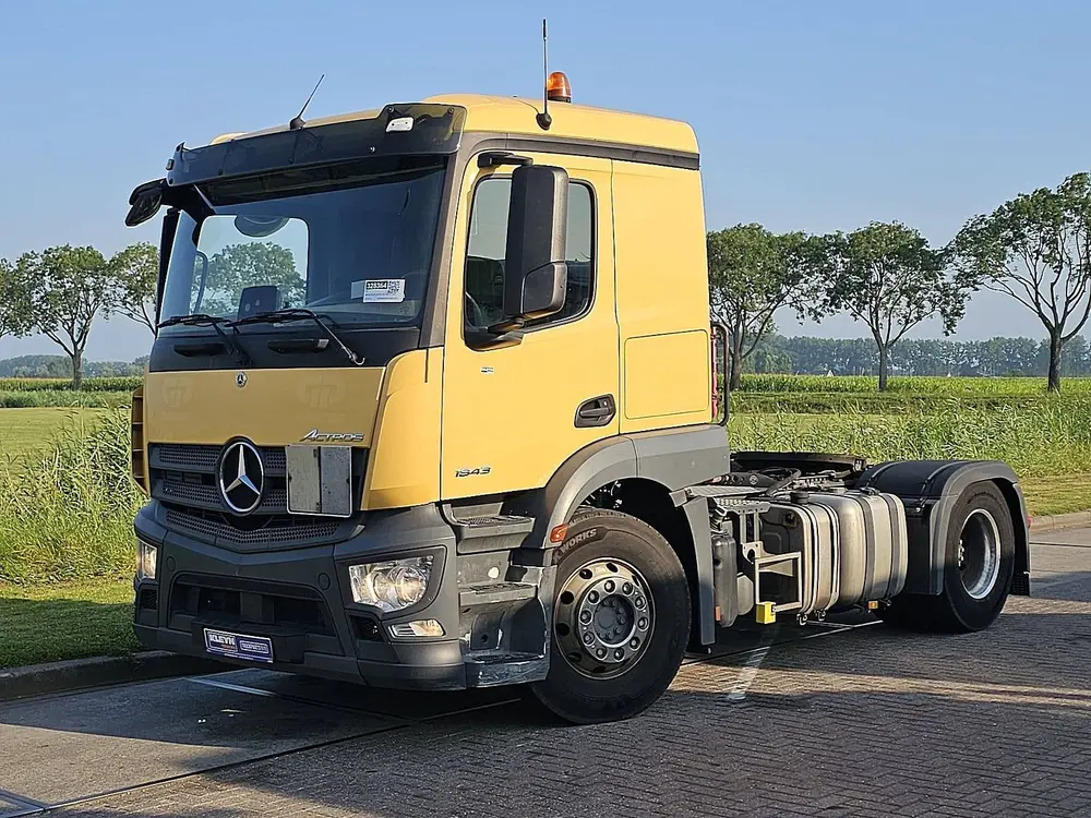 Mercedes-Benz Actros 1843 uit 2019, foto 2