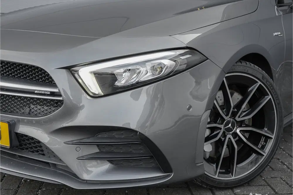 Mercedes-Benz A-Klasse AMG 35 4MATIC Limousine Night Burmest uit 2020, foto 16