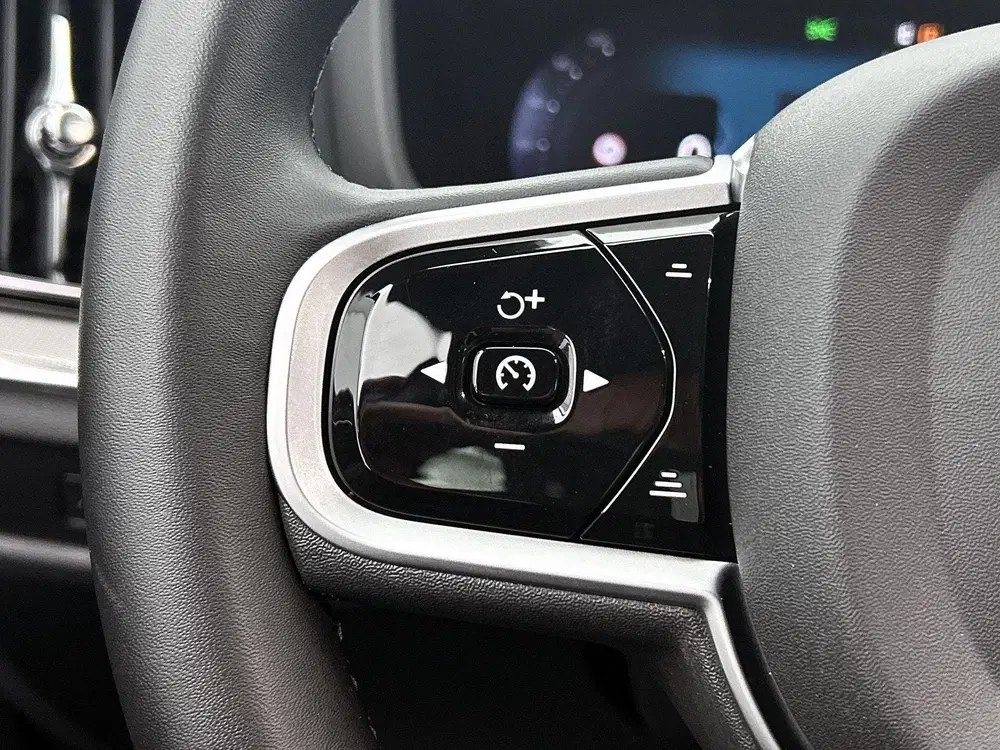Volvo V60 2.0 T6 Plug-in hybrid AWD Plus Dark uit 2025, foto 6
