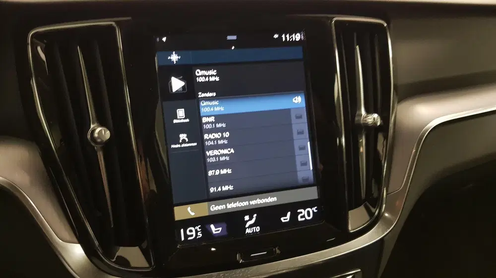 Volvo V60 2.0 B4 197 pk Automaat Momentum Pro Naviga uit 2021, foto 13