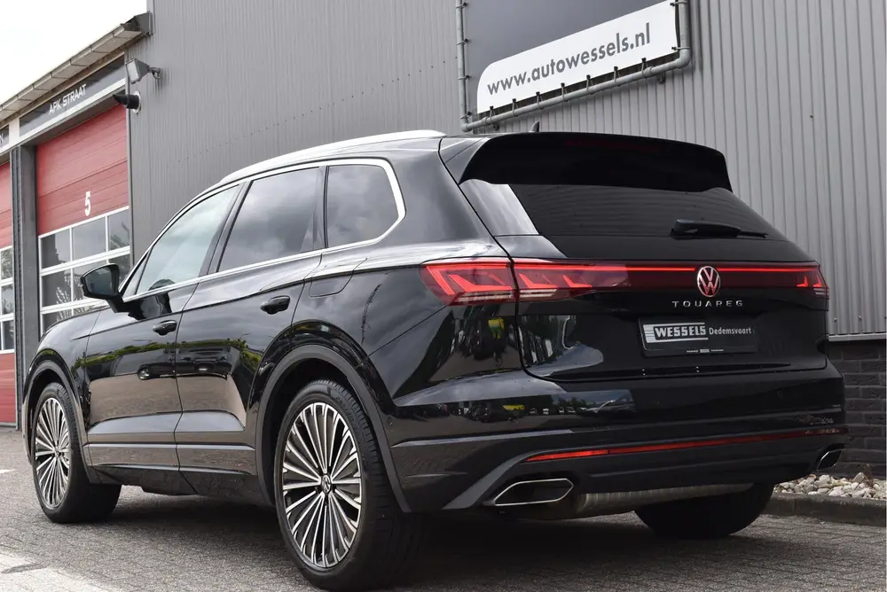 Volkswagen Touareg 3.0 TSi eHybrid 4MOTION FACELIFT, Panoram uit 2023, foto 2
