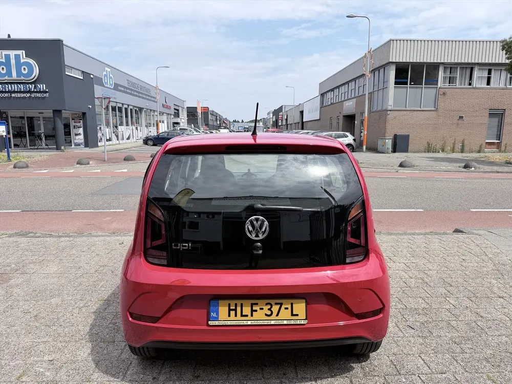 Volkswagen Up! 1.0 60PK 5D BMT Move up! uit 2019, foto 5