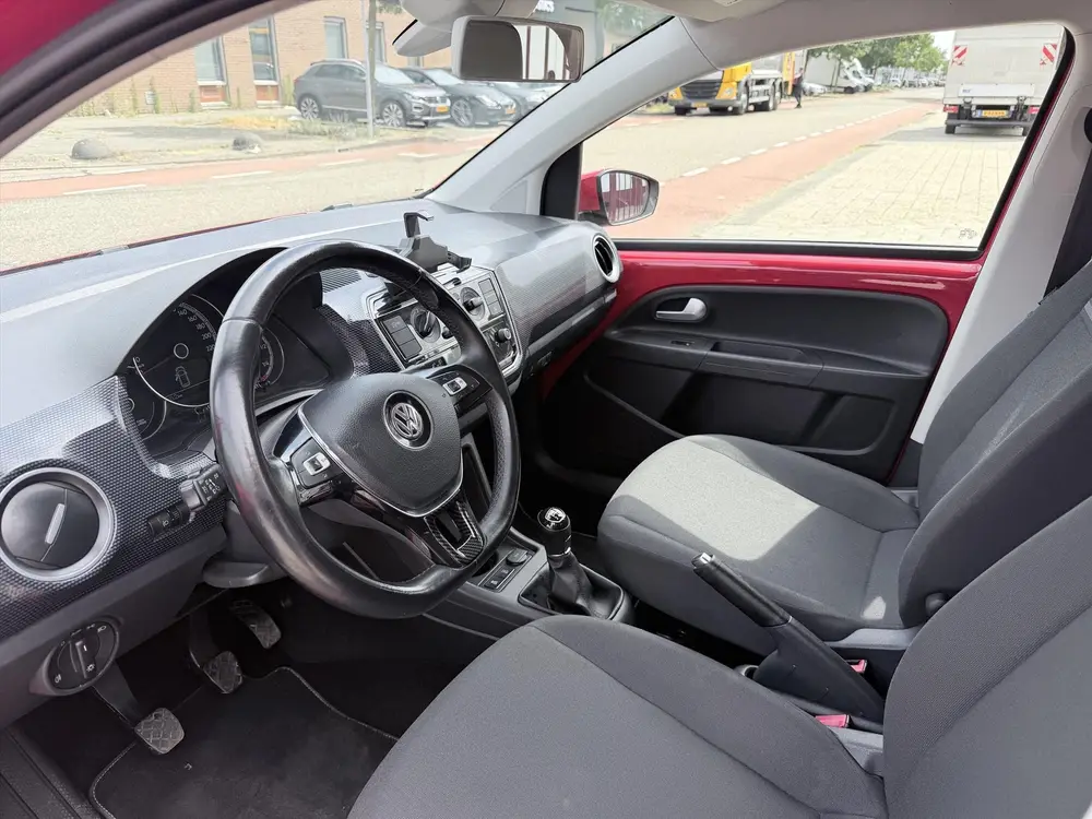 Volkswagen Up! 1.0 60PK 5D BMT Move up! uit 2019, foto 7