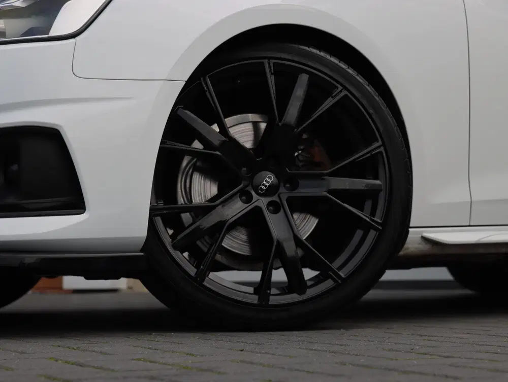 Audi A4 35 TFSI S edition uit 2021, foto 10