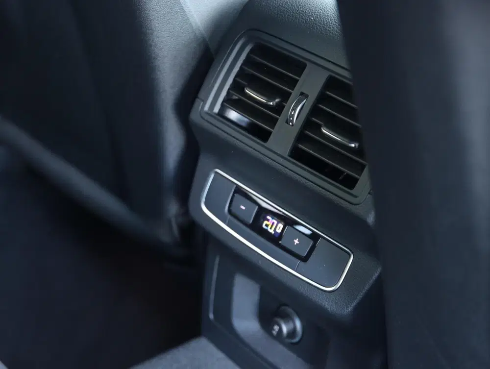 Audi Q5 55 TFSI e quattro 367PK S-edition uit 2021, foto 20