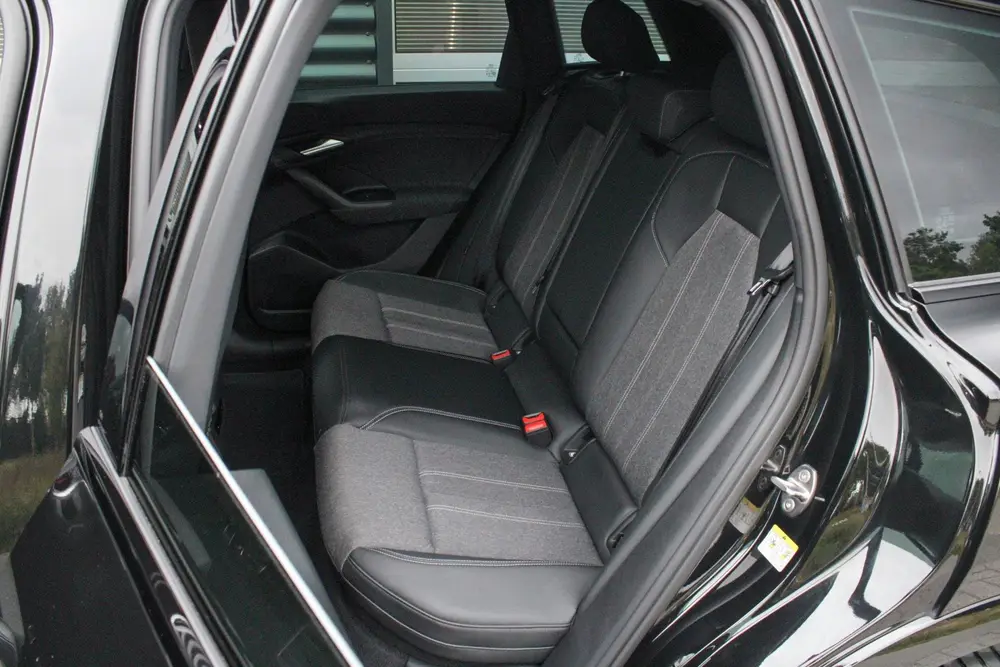 Audi Q6 e-tron Performance 306pk S-Line Edition 100 kWh uit 2024, foto 6