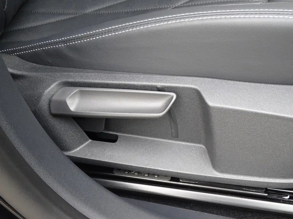 Ford Capri Premium Extended Range AWD 79 kWh uit 2024, foto 14