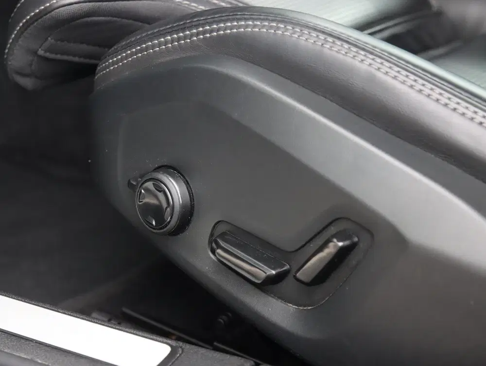 Volvo V60 2.0 T6 Recharge AWD 340PK Inscription uit 2021, foto 15