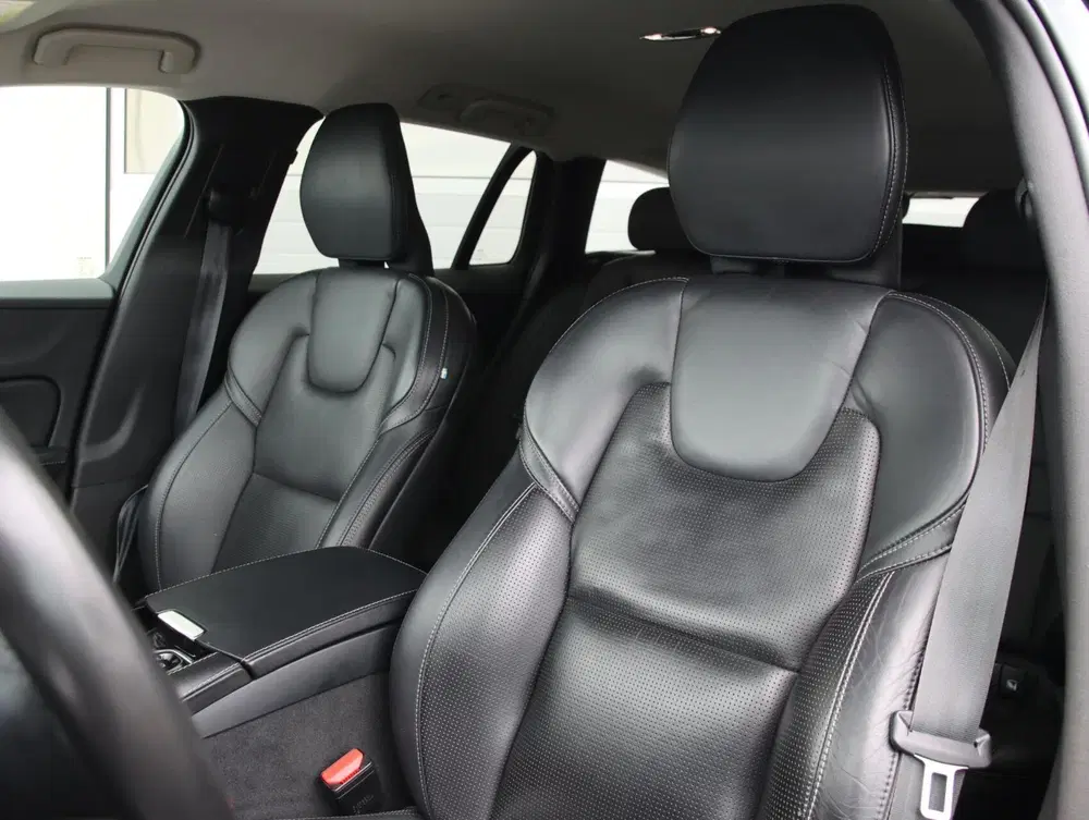 Volvo V60 2.0 T6 Recharge AWD 340PK Inscription uit 2021, foto 6