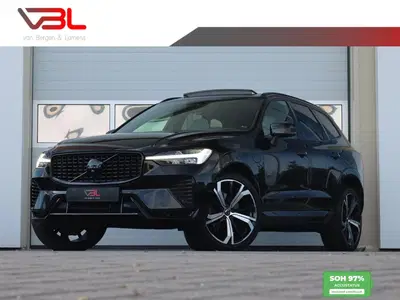 Volvo XC60 2.0 T8 Plug-in hybrid AWD Plus Dark uit 2023