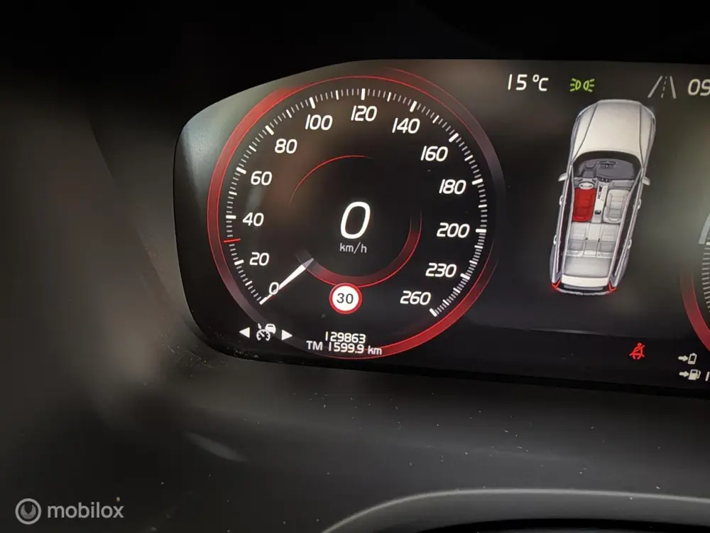 Volvo V60 2.0 T8 AWD Inscription PANO / ADAPTIVE CRUISE / NL uit 2019, foto 13
