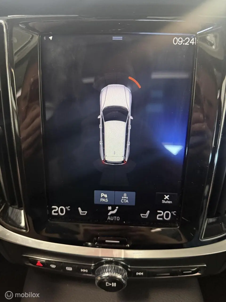 Volvo V60 2.0 T8 AWD Inscription PANO / ADAPTIVE CRUISE / NL uit 2019, foto 20