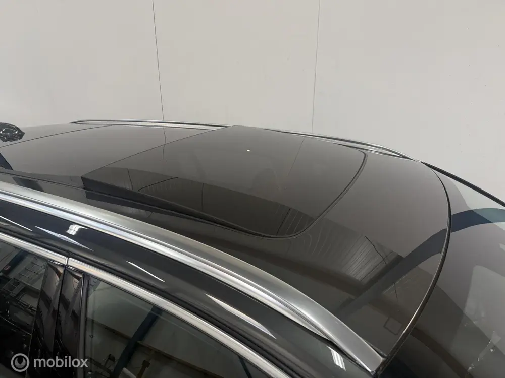 Volvo V60 2.0 T8 AWD Inscription PANO / ADAPTIVE CRUISE / NL uit 2019, foto 5