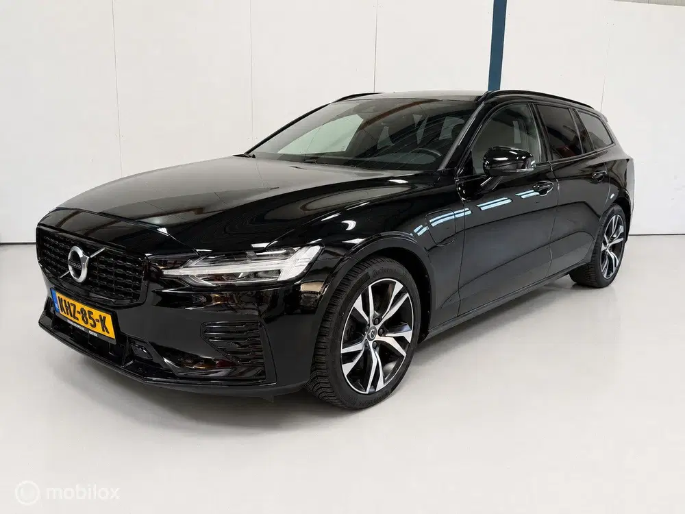 Volvo V60 2.0 T6 Twin Engine AWD Momentum SPORTINTER uit 2020
