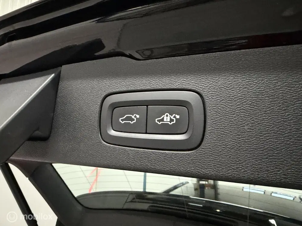 Volvo V60 2.0 T6 Twin Engine AWD Momentum SPORTINTER uit 2020, foto 8