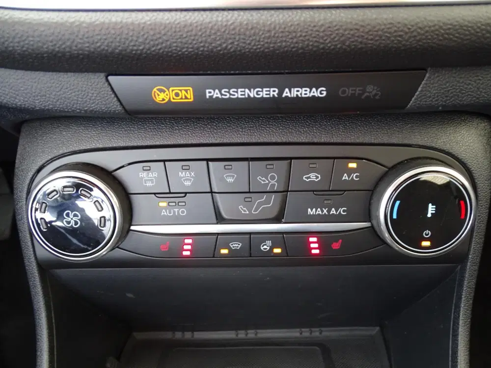 Ford Fiesta 1.0 Titanium X uit 2021, foto 18