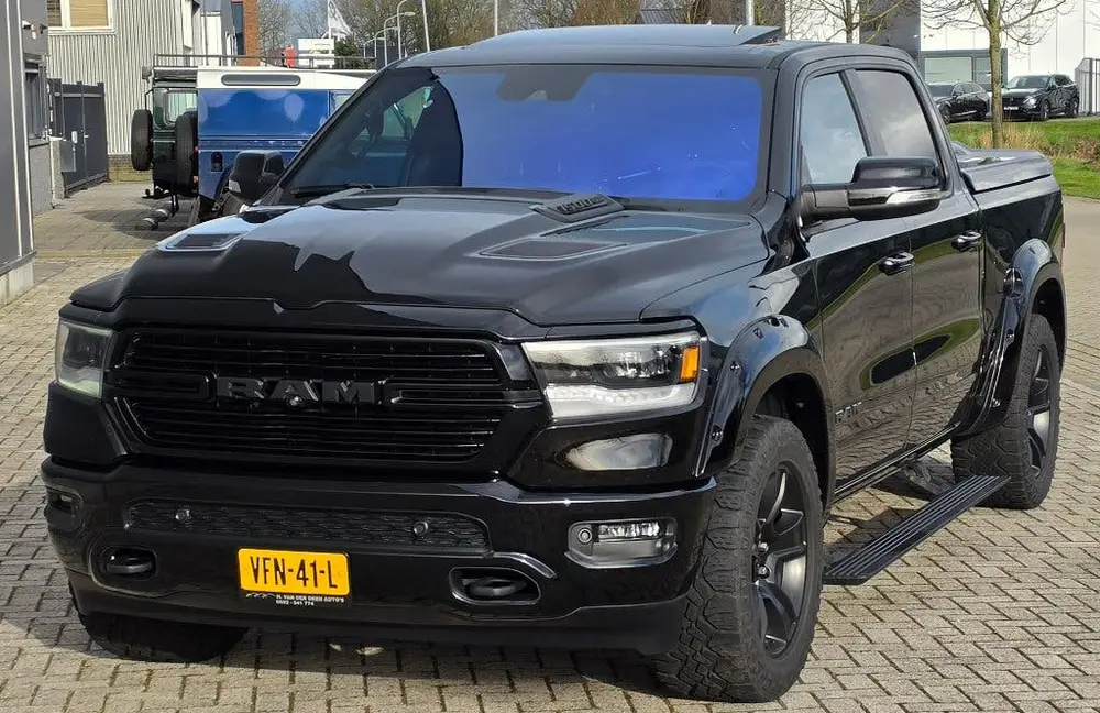 Dodge Ram 1500 5.7 V8 4x4 Crew Cab Laramie Night 2020 BREED! uit 2020, foto 15