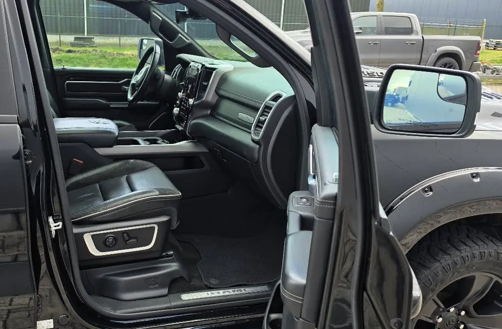 Dodge Ram 1500 5.7 V8 4x4 Crew Cab Laramie Night 2020 BREED! uit 2020, foto 20
