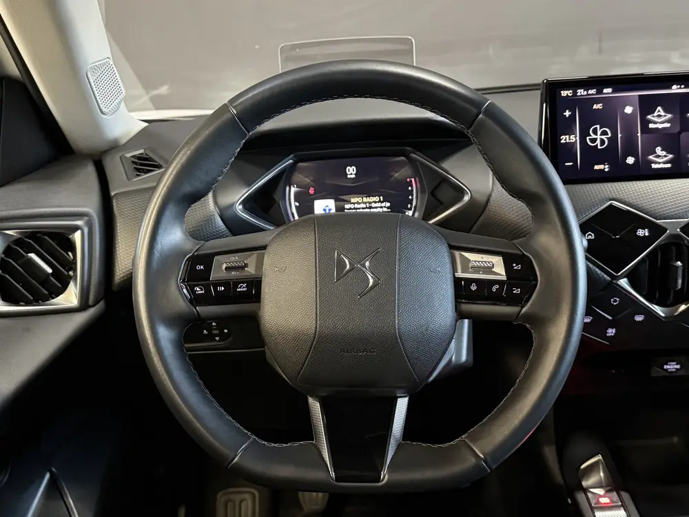 DS Automobiles DS 3 DS DS 3 1.2 100PK Bastille uit 2023, foto 13