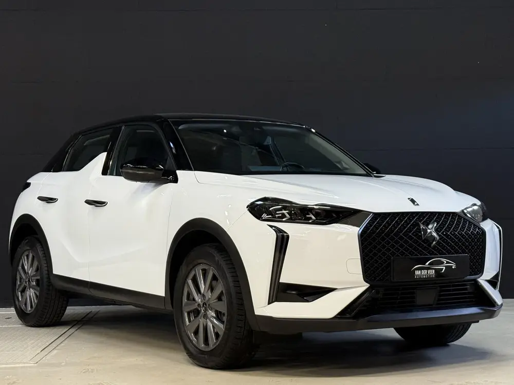 DS Automobiles DS 3 DS DS 3 1.2 100PK Bastille uit 2023, foto 5