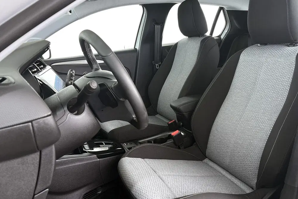 Opel Corsa 1.2 Turbo Hybrid Edition Stoel-Stuurverwar uit 2024, foto 17