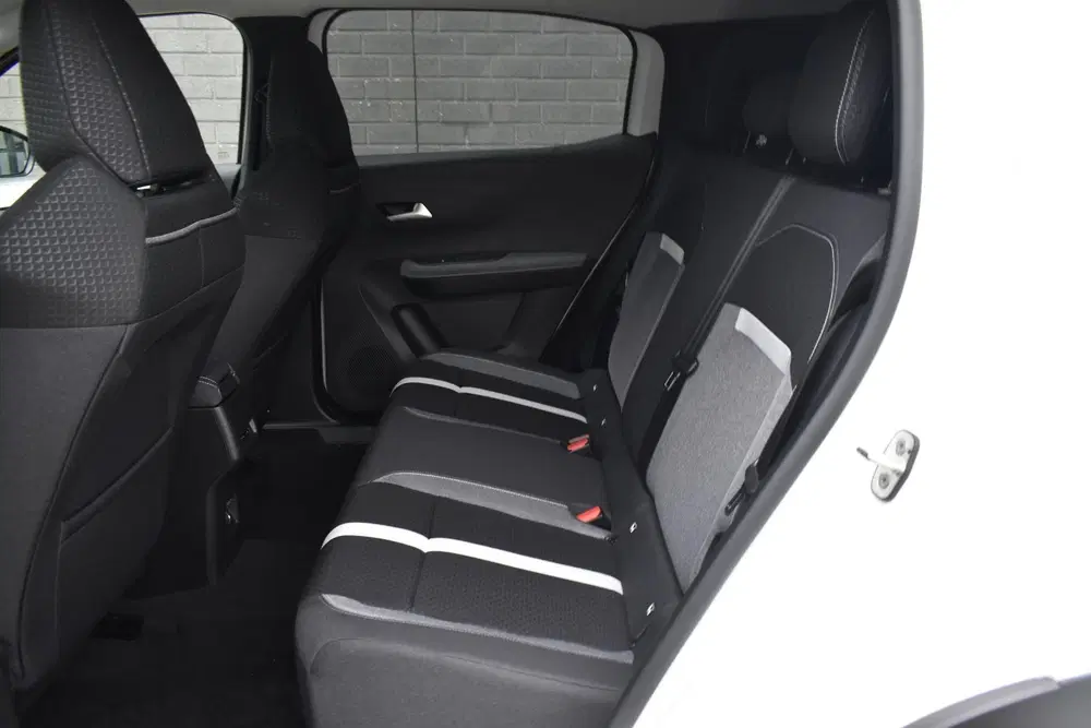 Opel Frontera 1.2 Turbo Hybrid GS Winter pakket Voorraad uit 2026, foto 14
