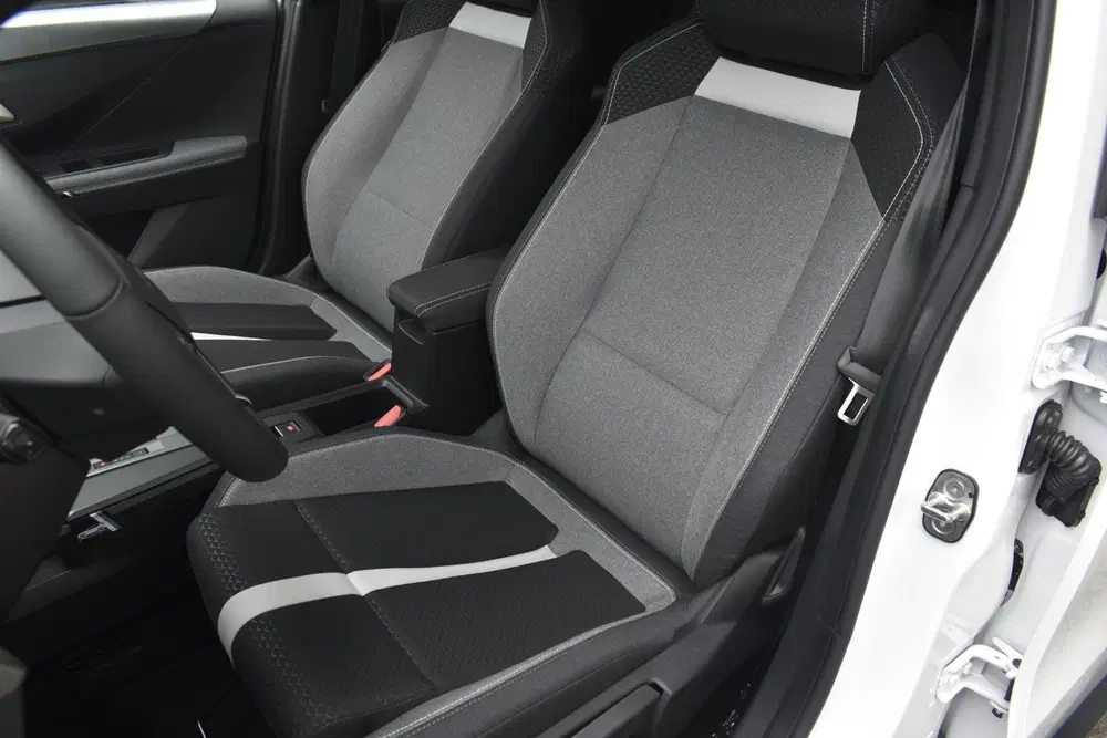 Opel Frontera 1.2 Turbo Hybrid GS Winter pakket Voorraad uit 2026, foto 19
