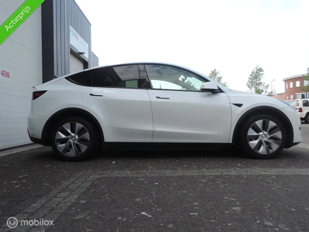 Tesla Model Y Long Range AWD 75 kWh 61dkm marge uit 2023, foto 15