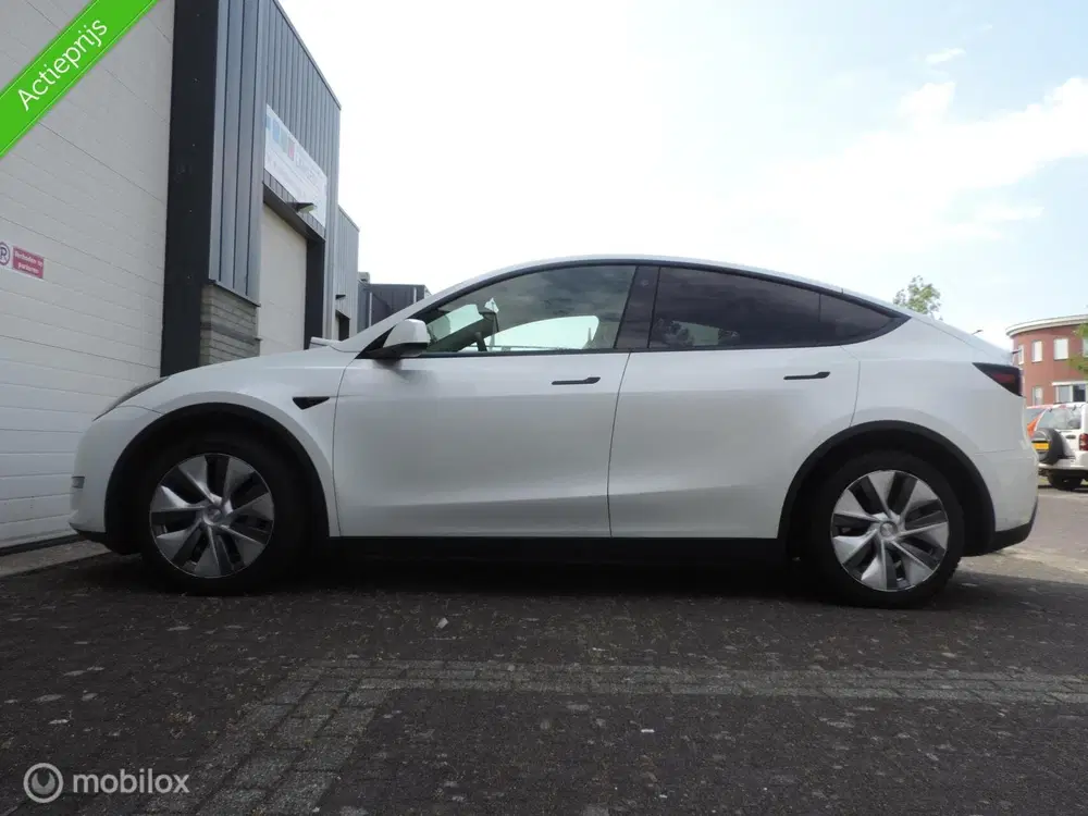 Tesla Model Y Long Range AWD 75 kWh 61dkm marge uit 2023, foto 17