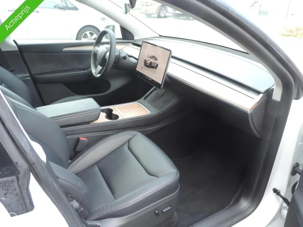Tesla Model Y Long Range AWD 75 kWh 61dkm marge uit 2023, foto 8