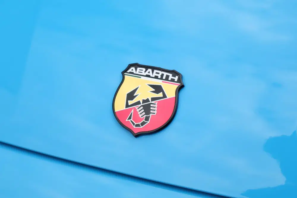 Fiat 500C Abarth Turismo 42 kWh uit 2024, foto 11
