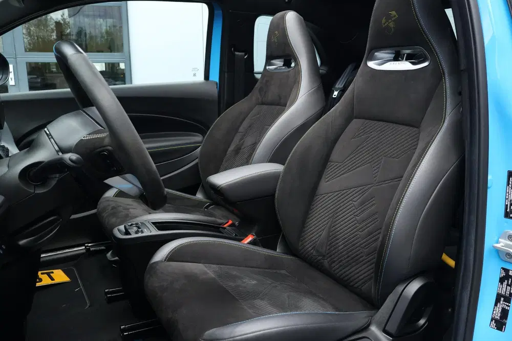 Fiat 500C Abarth Turismo 42 kWh uit 2024, foto 16