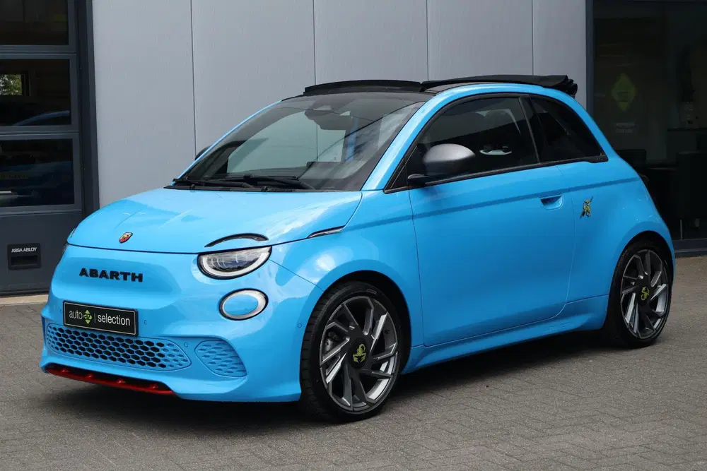 Fiat 500C Abarth Turismo 42 kWh uit 2024, foto 4