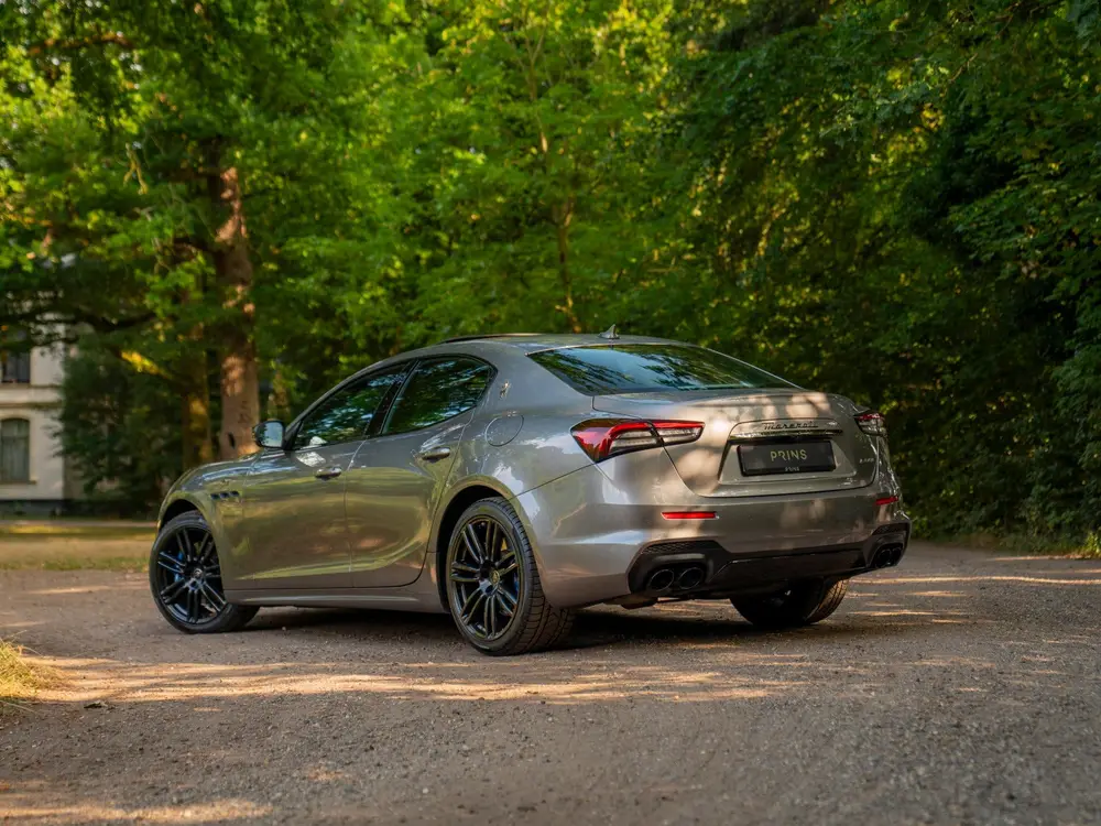 Maserati Ghibli Hybrid GT 330pk | Schuif-/kanteldak | Carbon uit 2022, foto 6
