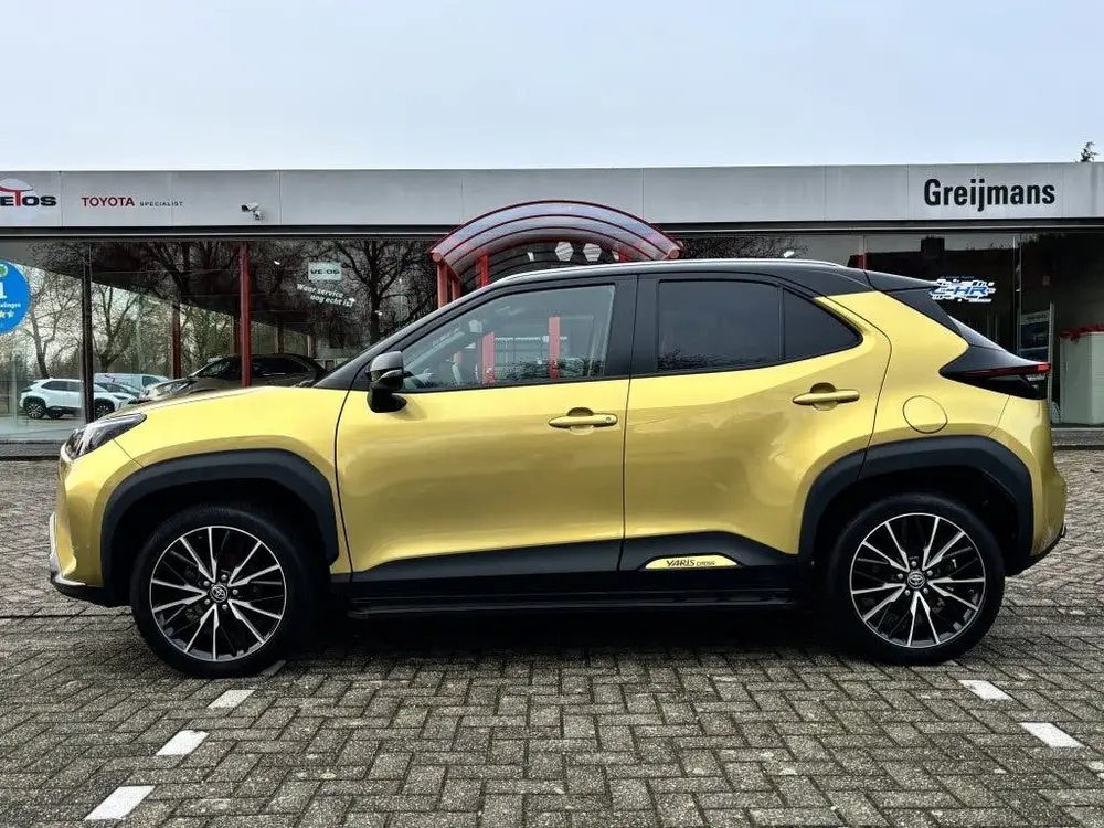 Toyota Yaris Cross 1.5 Hybrid Adventure AWD uit 2022, foto 2